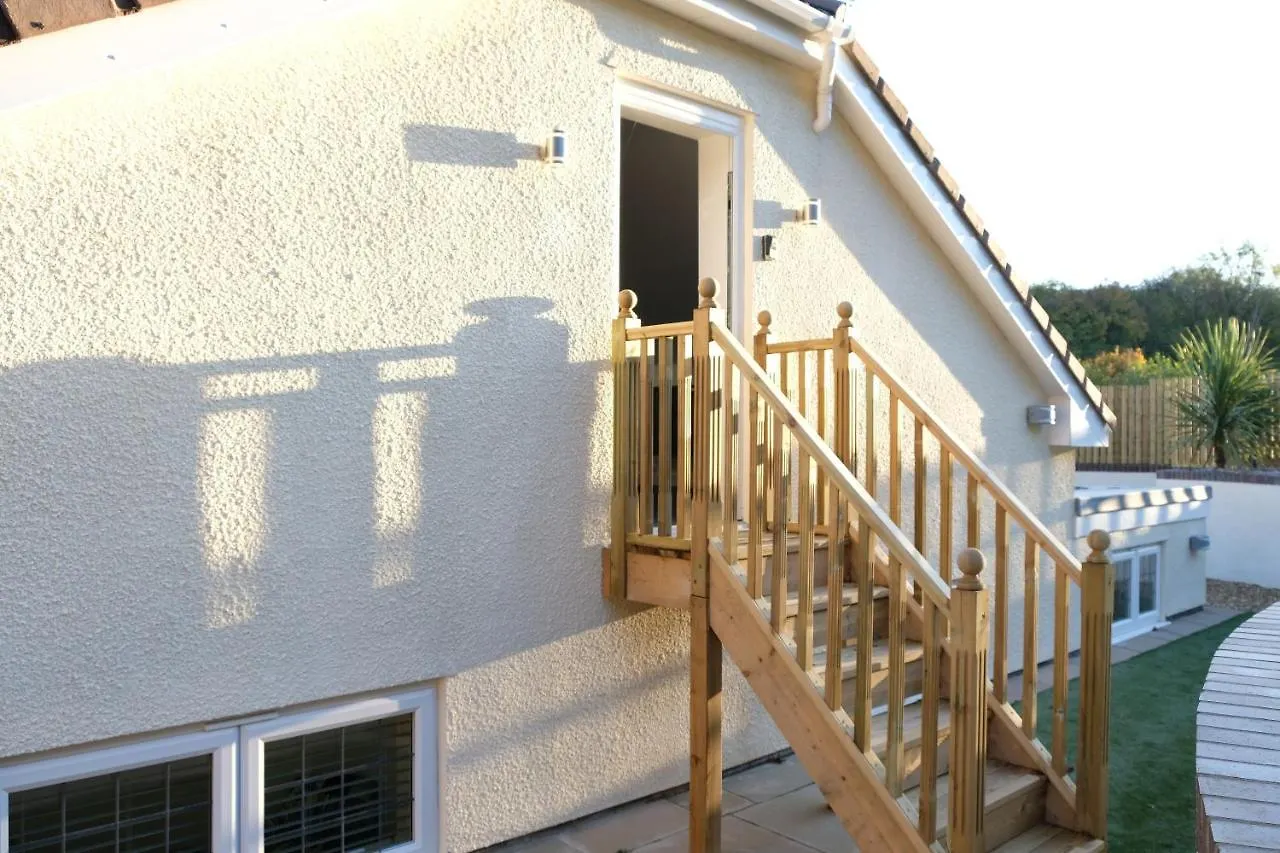 Rosemary House Accommodation-Nr Brs Airport Winford 5*,