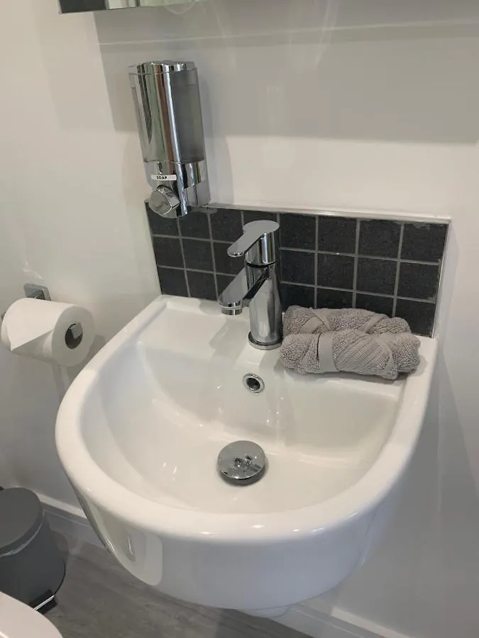 Gasthof Rosemary House Accommodation-Nr Brs Airport Winford