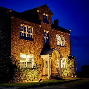 https://loftsome-bridge-hotel.yorkshirehotels.net